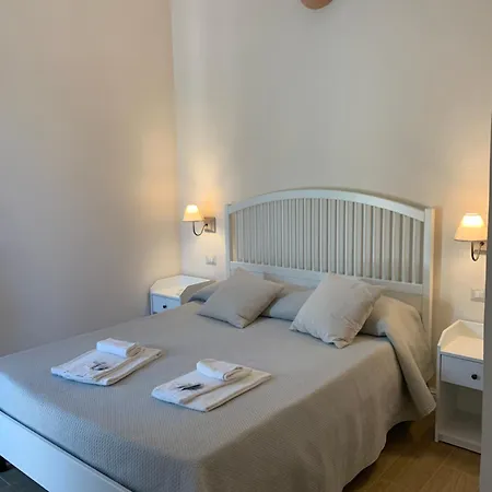 Meridiana Bed & Breakfast *
